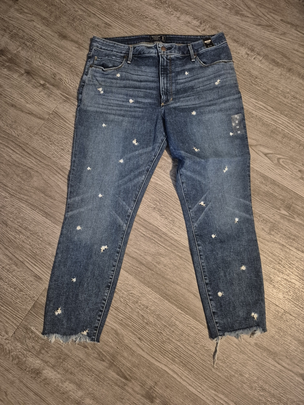Abercrombie Skinny Jeans With Delicate Floral Embroidery